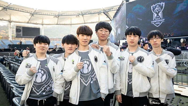 来自英超和 来自英超和